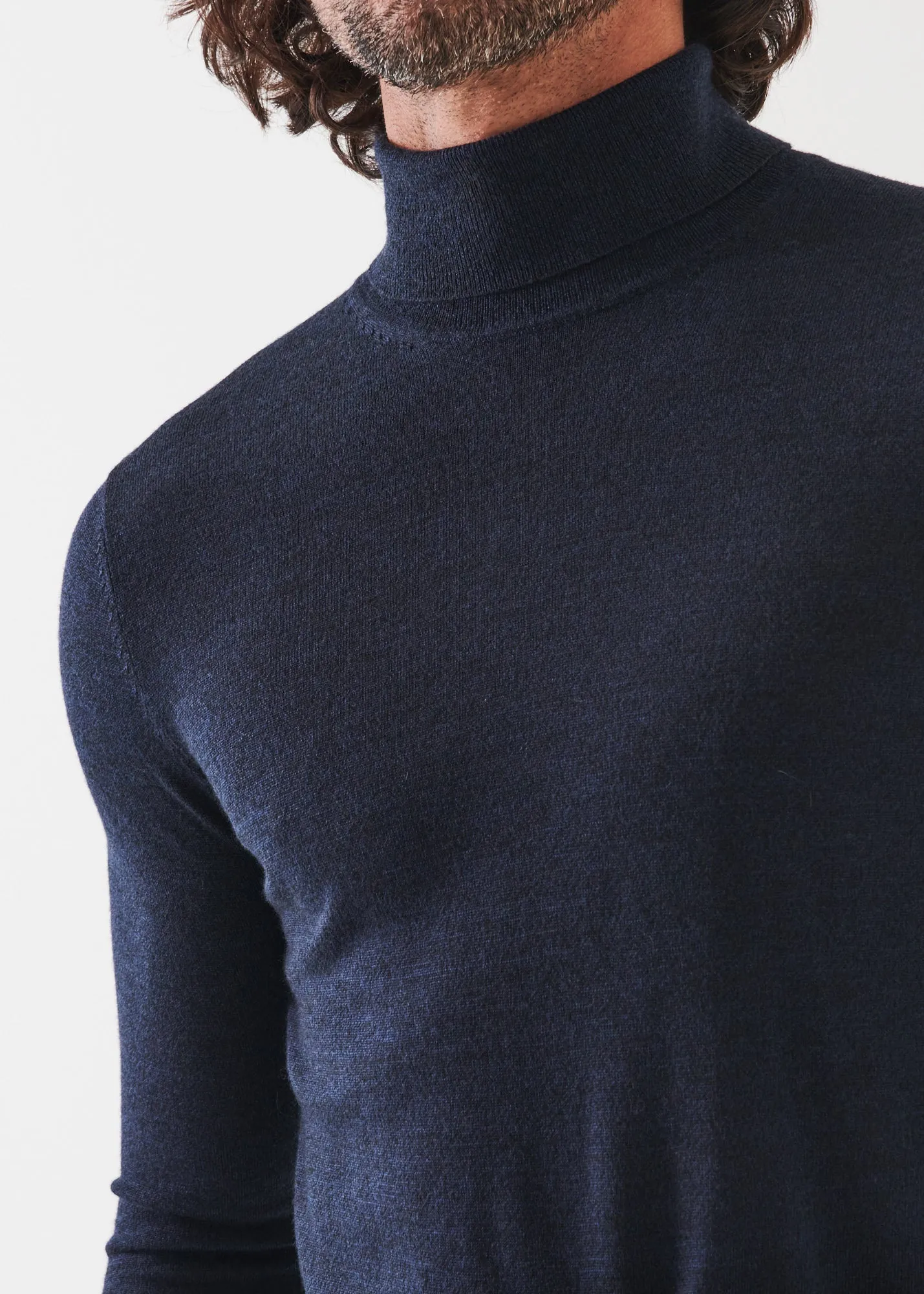 EXTRA-FINE MERINO TURTLENECK