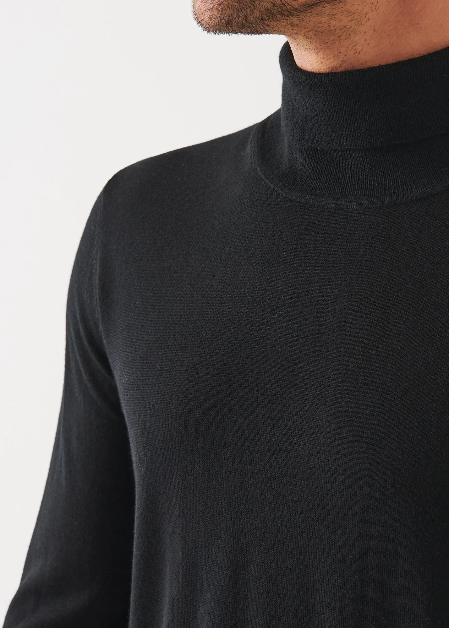 EXTRA-FINE MERINO TURTLENECK