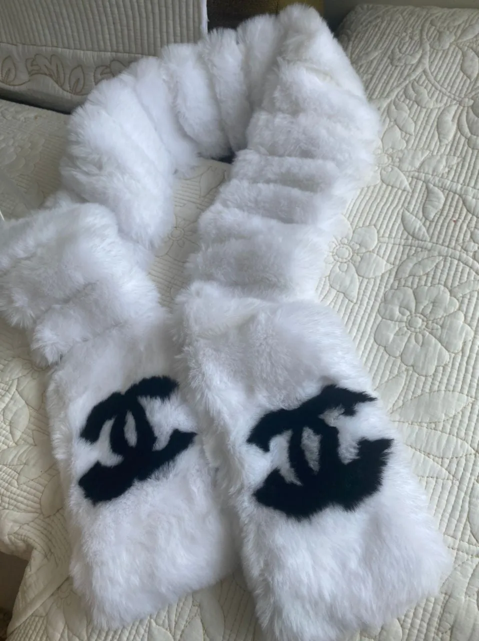 Fur Logo Neck Scarf