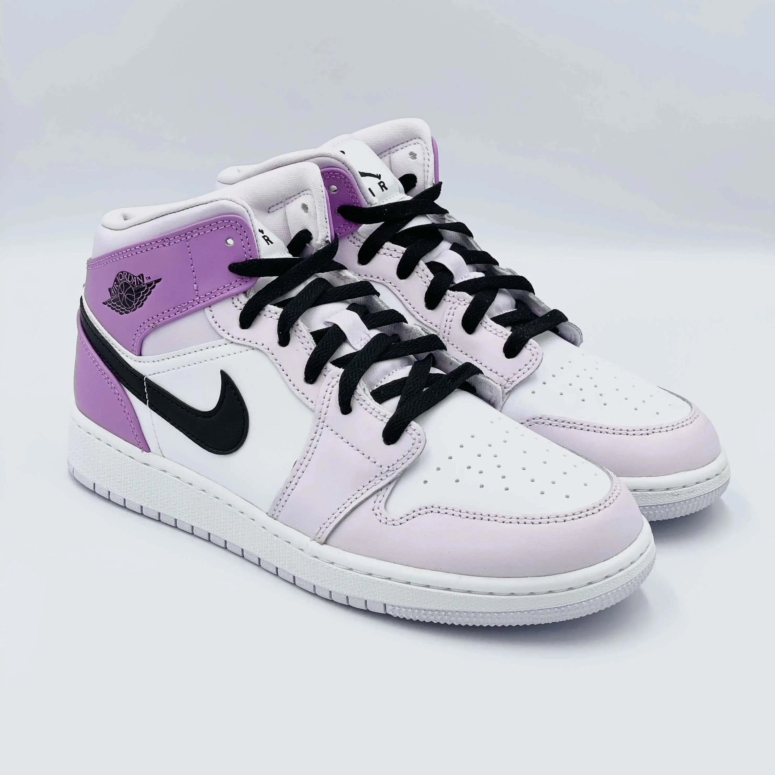 Jordan 1 Mid Barely Grape (GS)