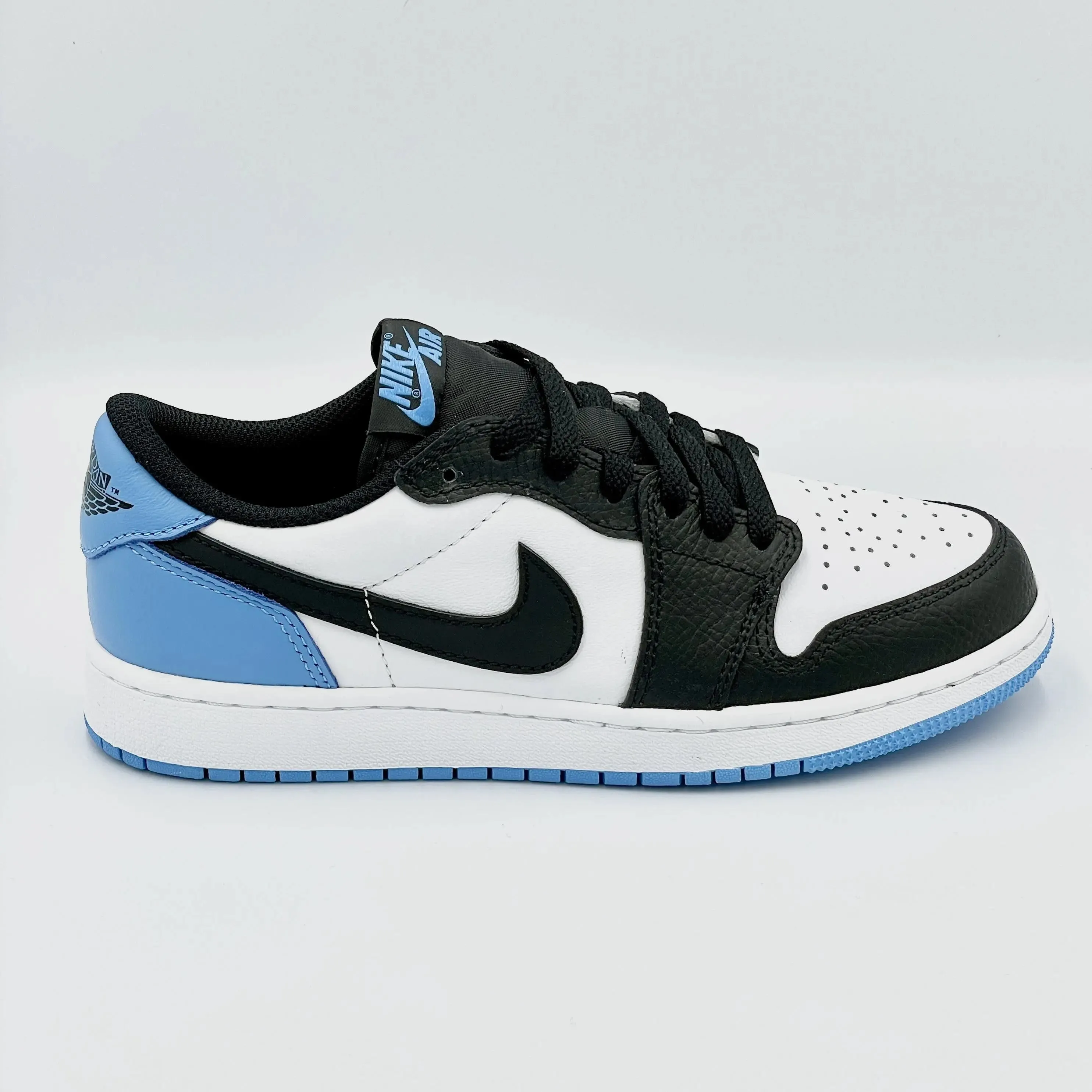 Jordan 1 Retro Low OG Black Dark Powder Blue (GS)