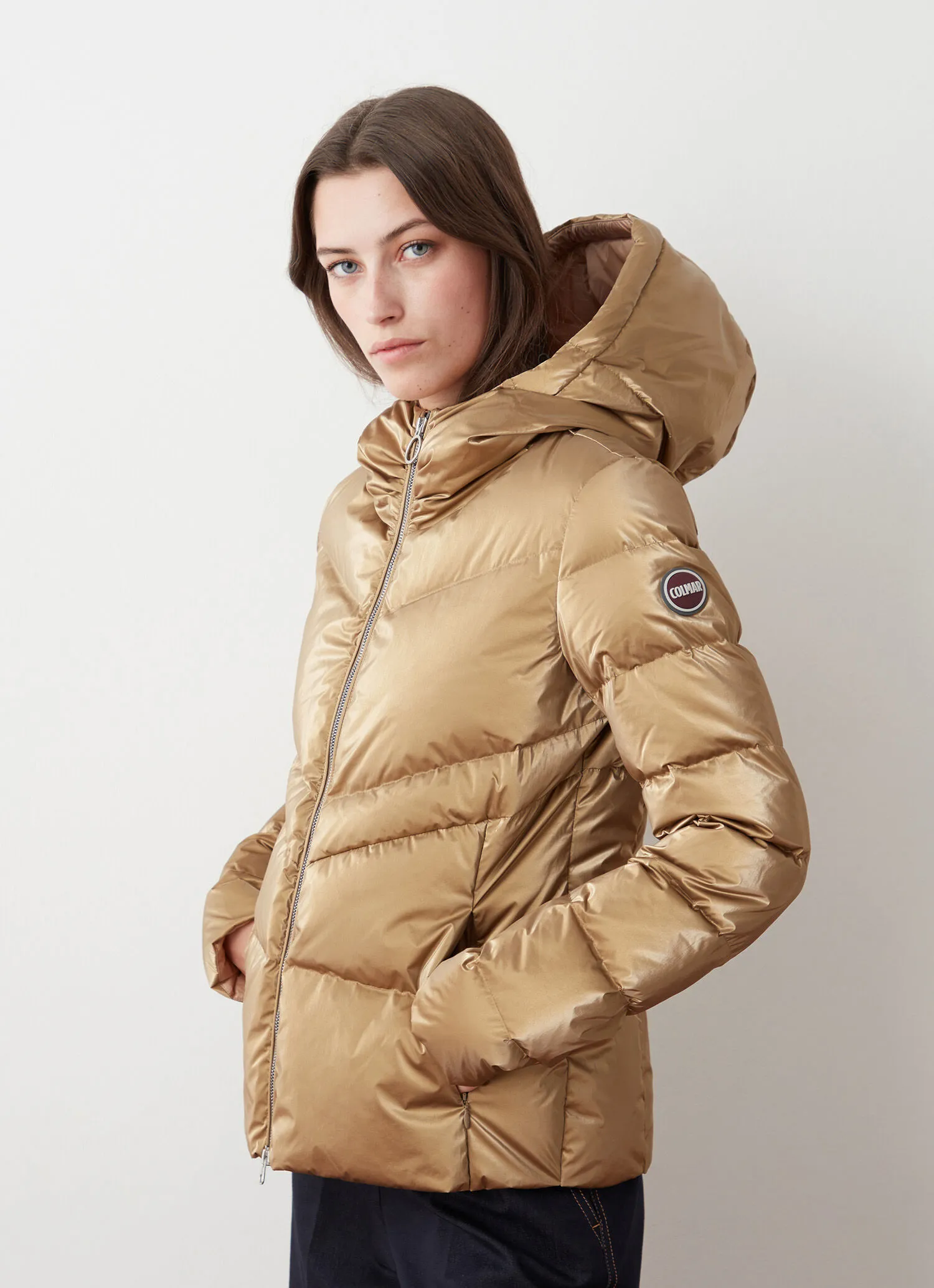 Metallic-effect gold down jacket-