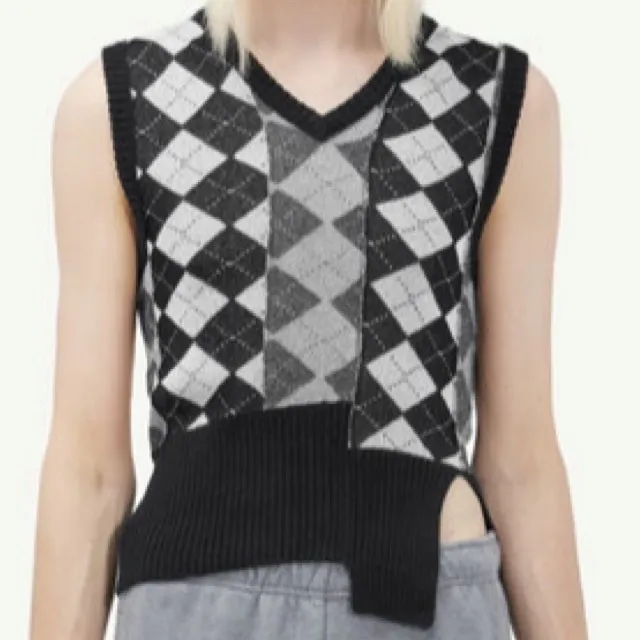 MM6 Maison Margiela  |Argile Unisex Fine Gauge Cotton Logo Vests & Gillets