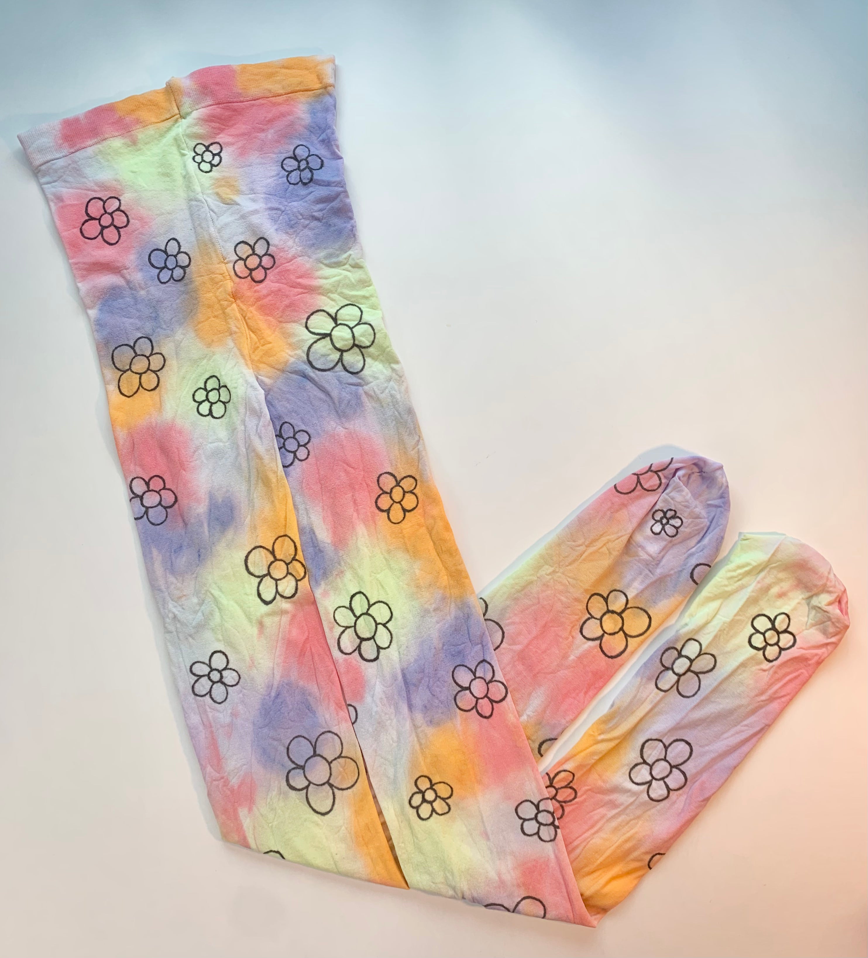 Recycled daisy rainbow dyed tights